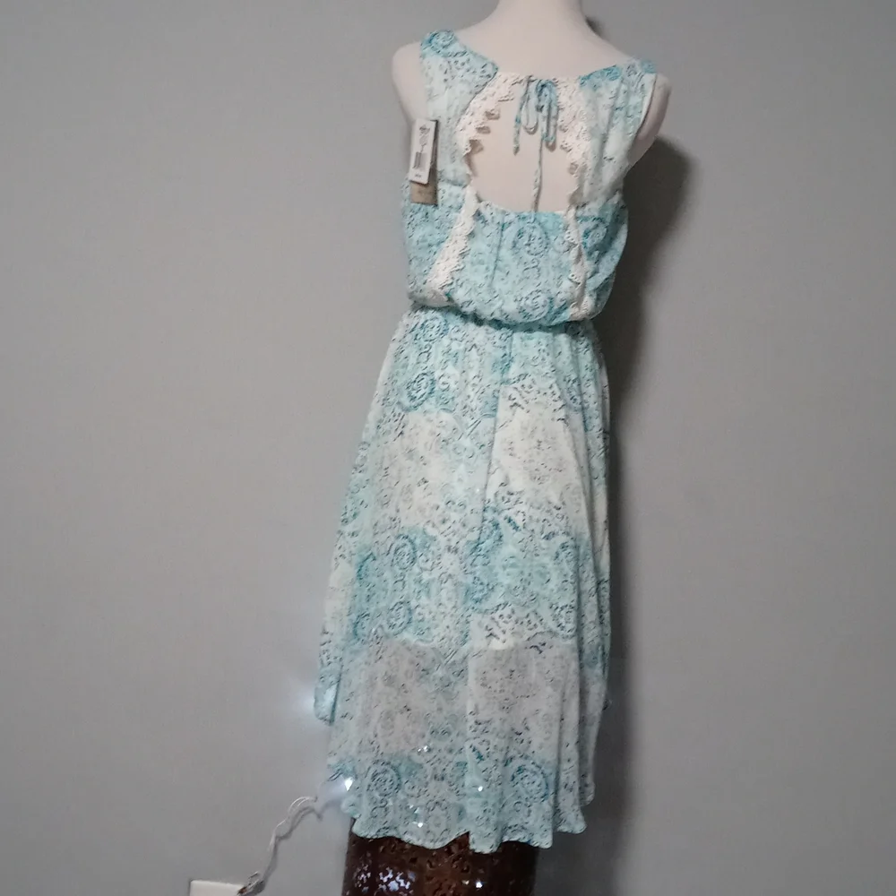 LILI ROSE HIGH LOW DRESS - Picture 2 of 11